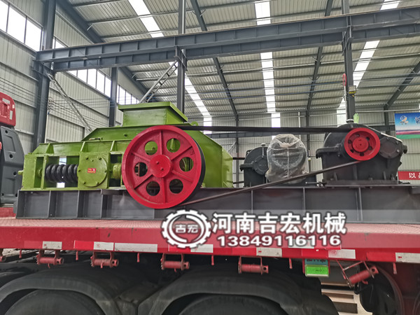 玻璃瓶雙齒輥破碎機(jī)在廢玻璃回收中的關(guān)鍵作用！