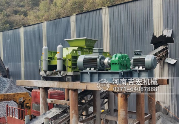 為什么優(yōu)質(zhì)商砼站都指定液壓對輥制砂機(jī)加工的瓜米石砂？